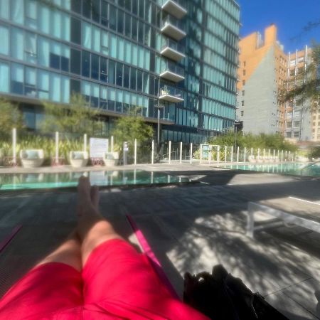 Appartamento Downtown Paradise Escape With 2 Pools / Hot Tubs Los Angeles Esterno foto