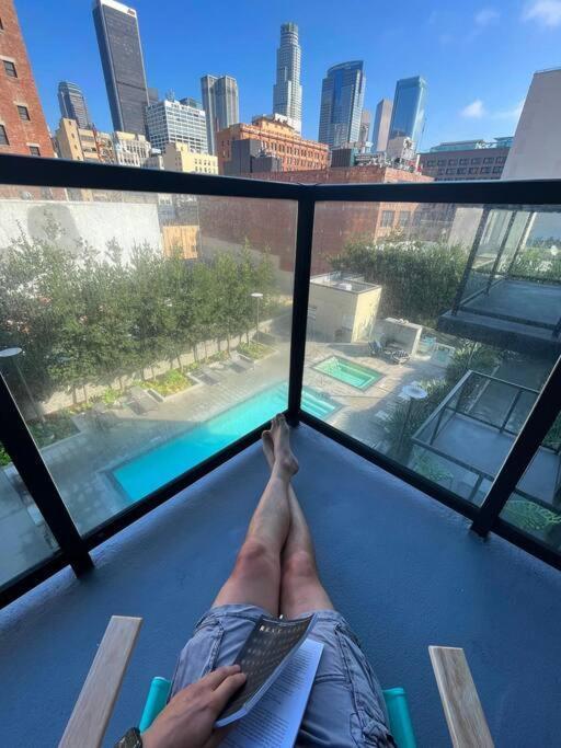 Appartamento Downtown Paradise Escape With 2 Pools / Hot Tubs Los Angeles Esterno foto