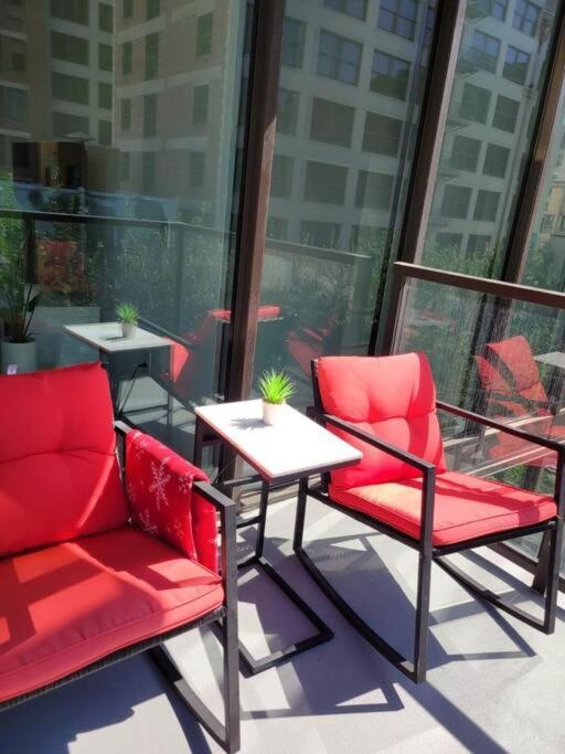 Appartamento Downtown Paradise Escape With 2 Pools / Hot Tubs Los Angeles Esterno foto